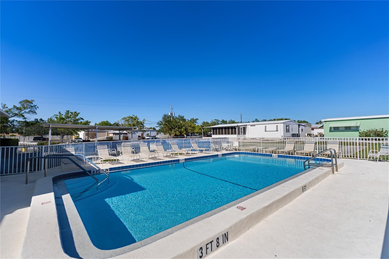 PALMA SOLA SHORES - Residential