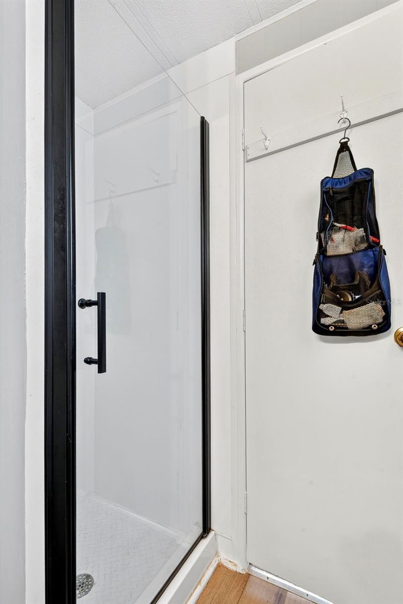 PALMA SOLA SHORES - Residential