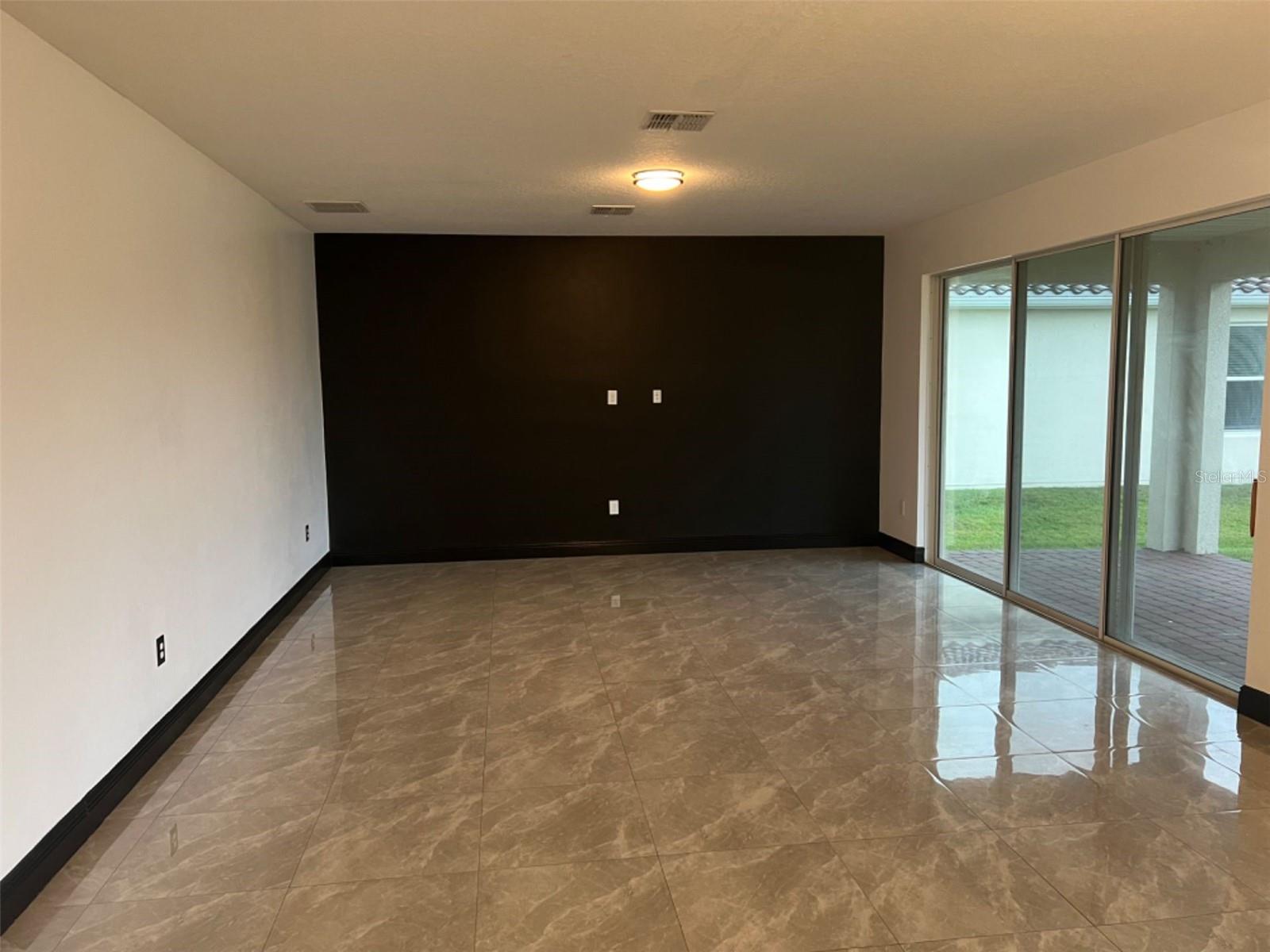 BELLALAGO PH 5J SEC 2 - Residential Lease