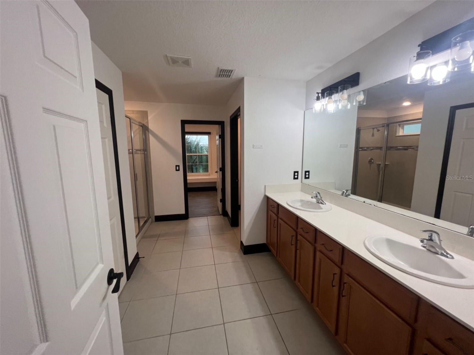 BELLALAGO PH 5J SEC 2 - Residential Lease