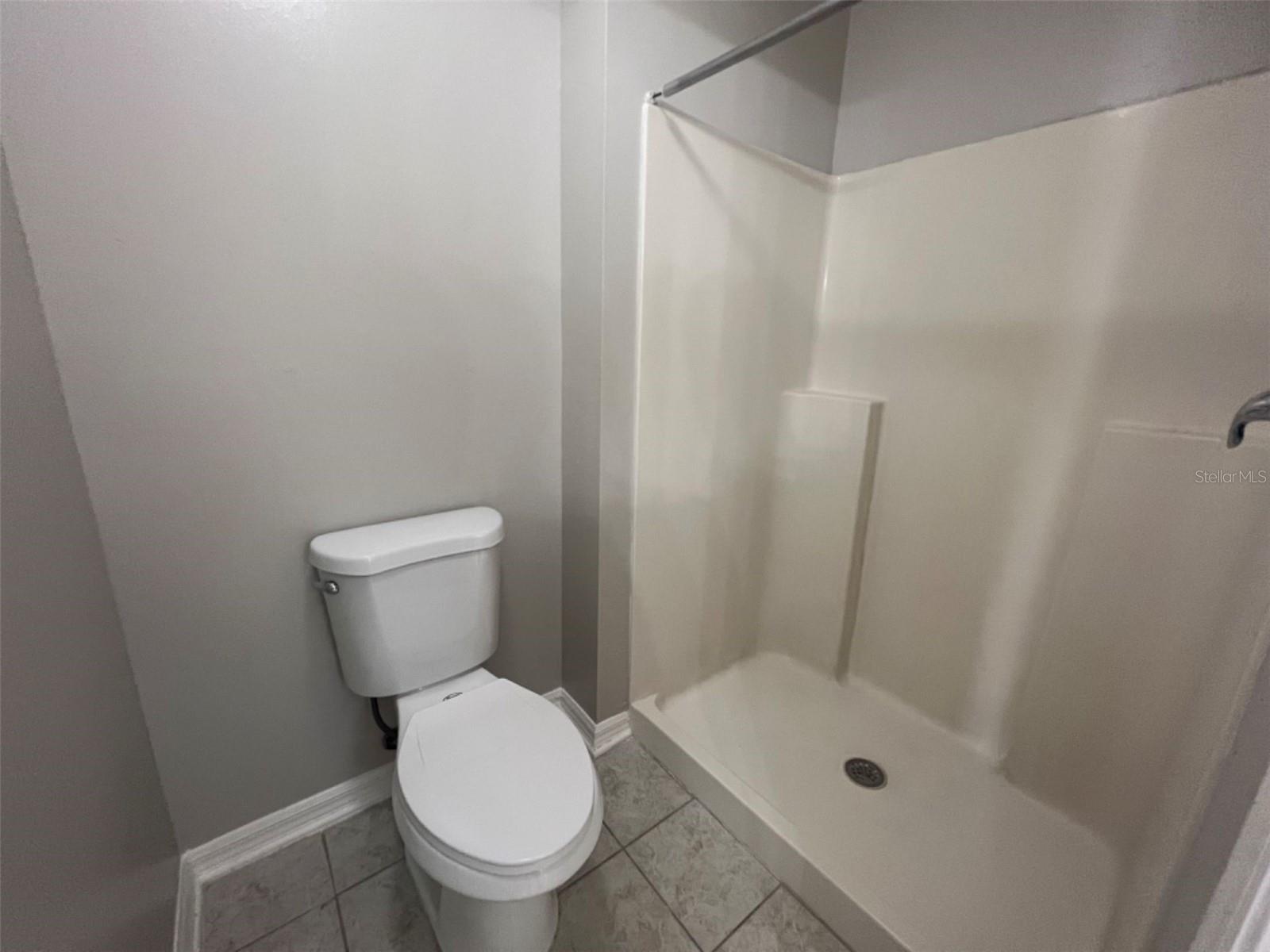 BELLALAGO PH 5J SEC 2 - Residential Lease