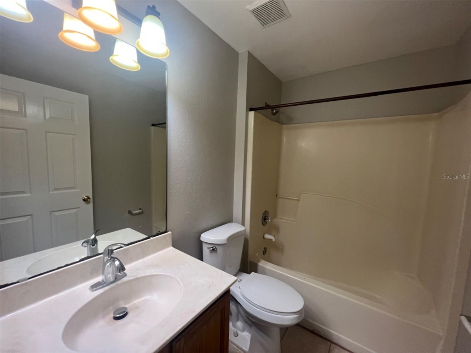 BELLALAGO PH 5J SEC 2 - Residential Lease