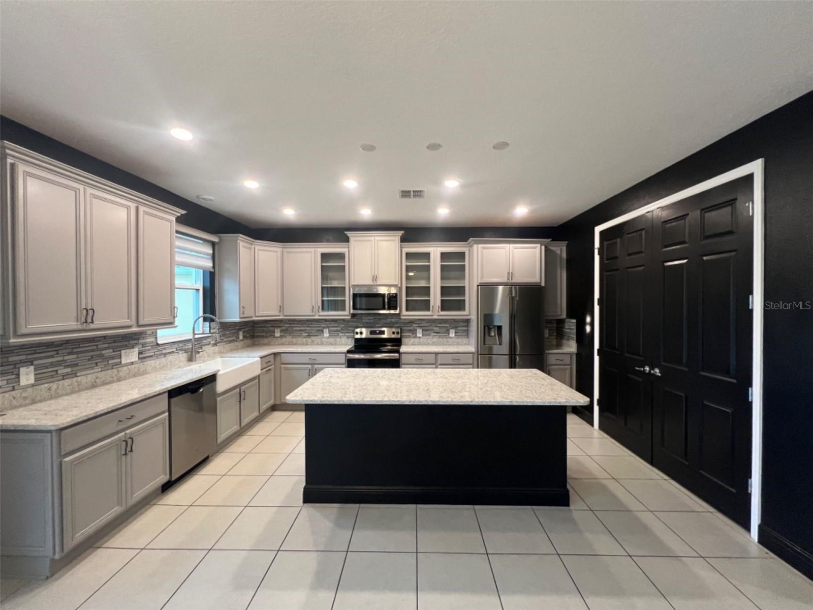 BELLALAGO PH 5J SEC 2 - Residential Lease