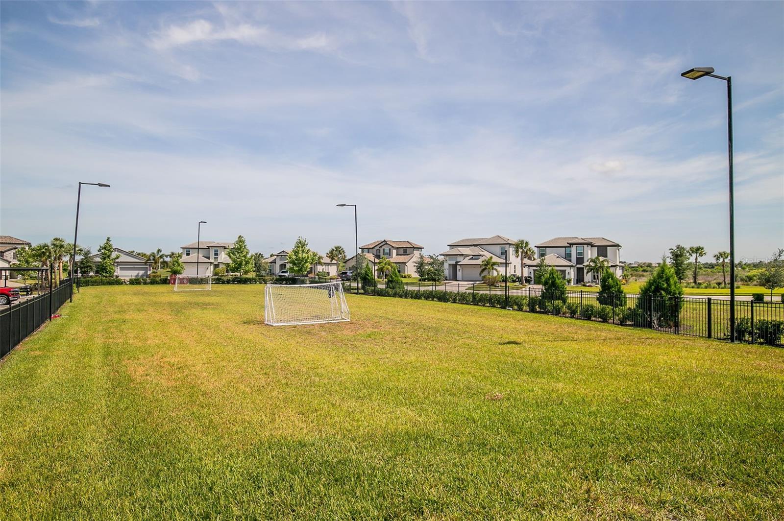 SWEETWATER/LAKEWOOD RANCH PH I - Residential