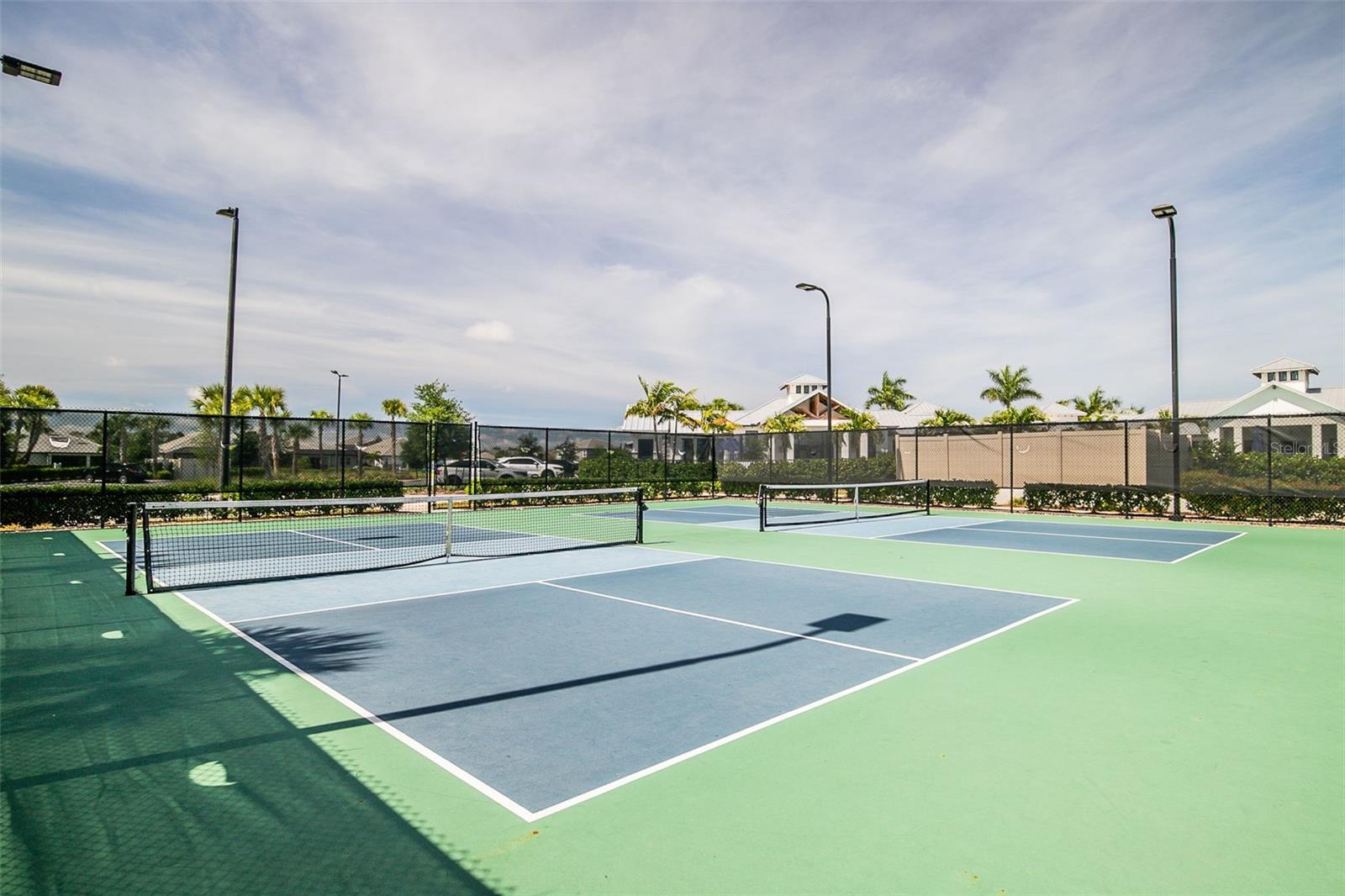 SWEETWATER/LAKEWOOD RANCH PH I - Residential