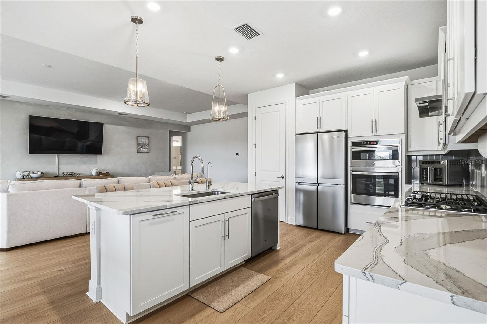 SWEETWATER/LAKEWOOD RANCH PH I - Residential
