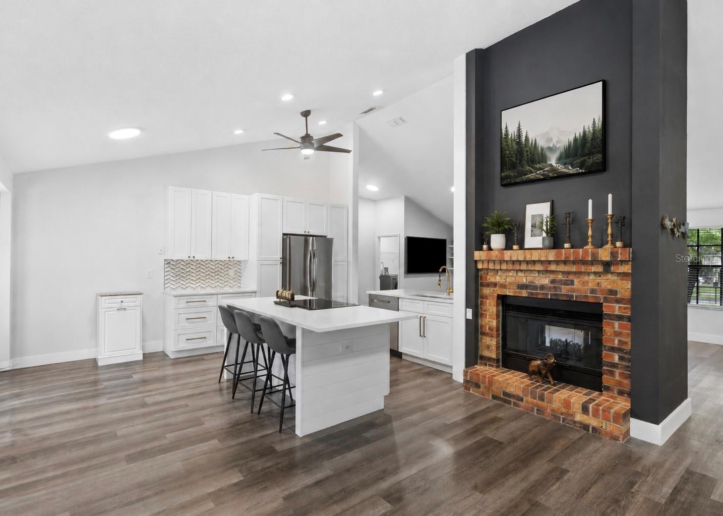 WILLA LAKE PH 1 - Residential