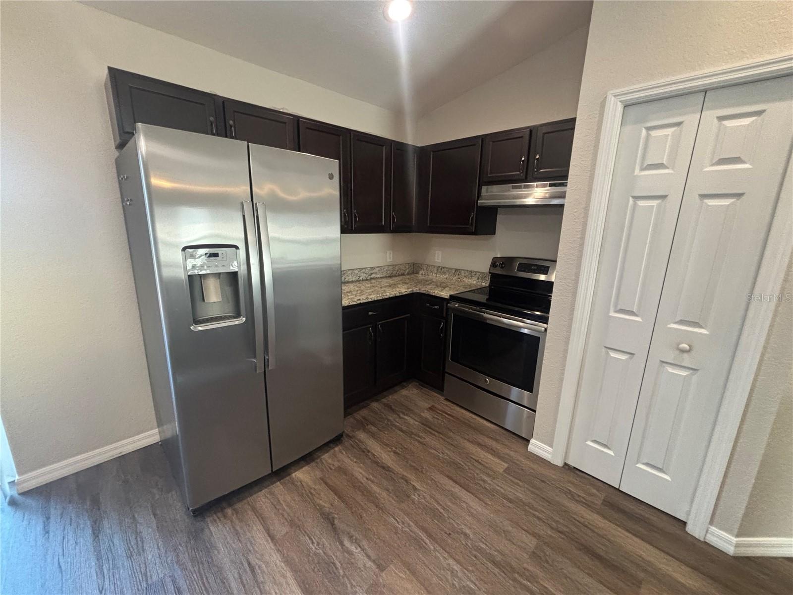 MAARION OAKS UN 10 - Residential Lease