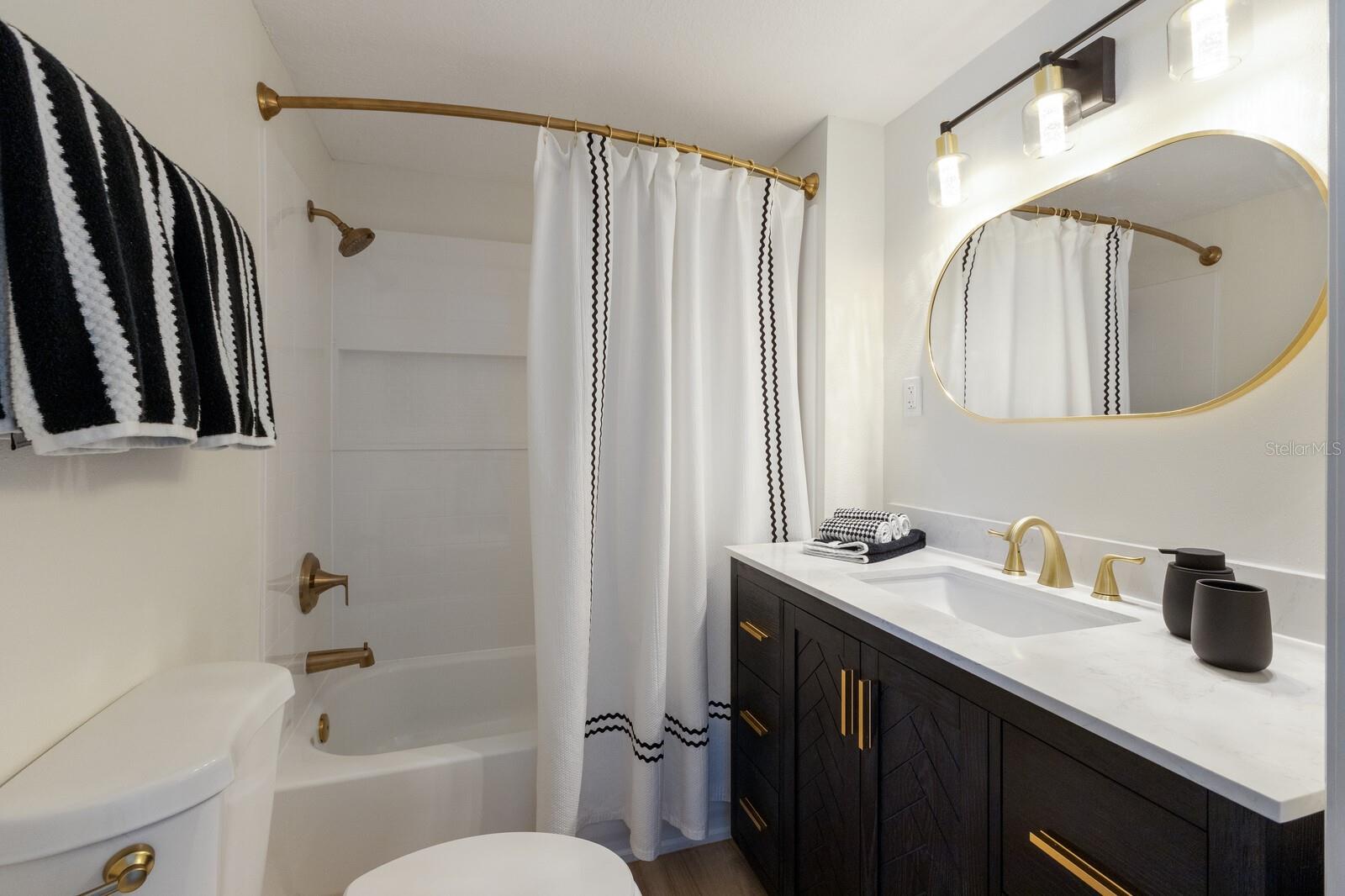 HOLMES BEACH 33RD UNIT - Residential