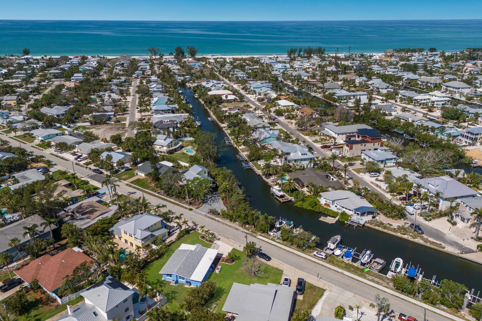 HOLMES BEACH 33RD UNIT - Residential