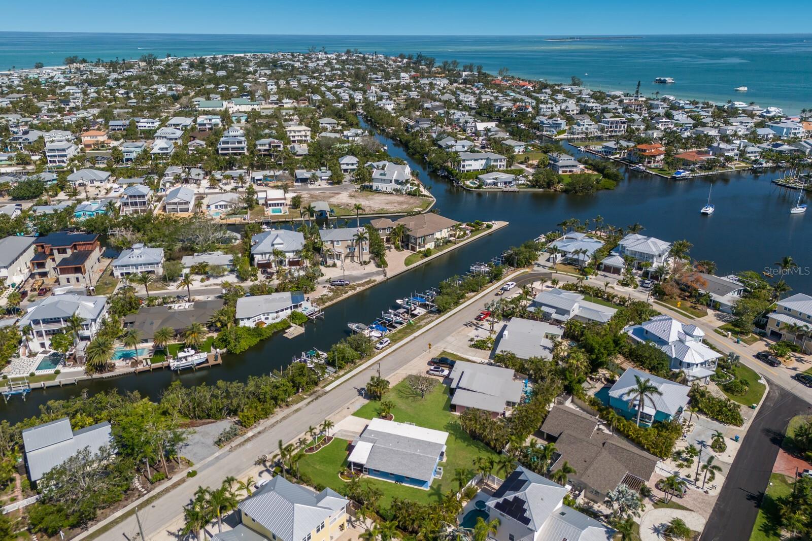 HOLMES BEACH 33RD UNIT - Residential