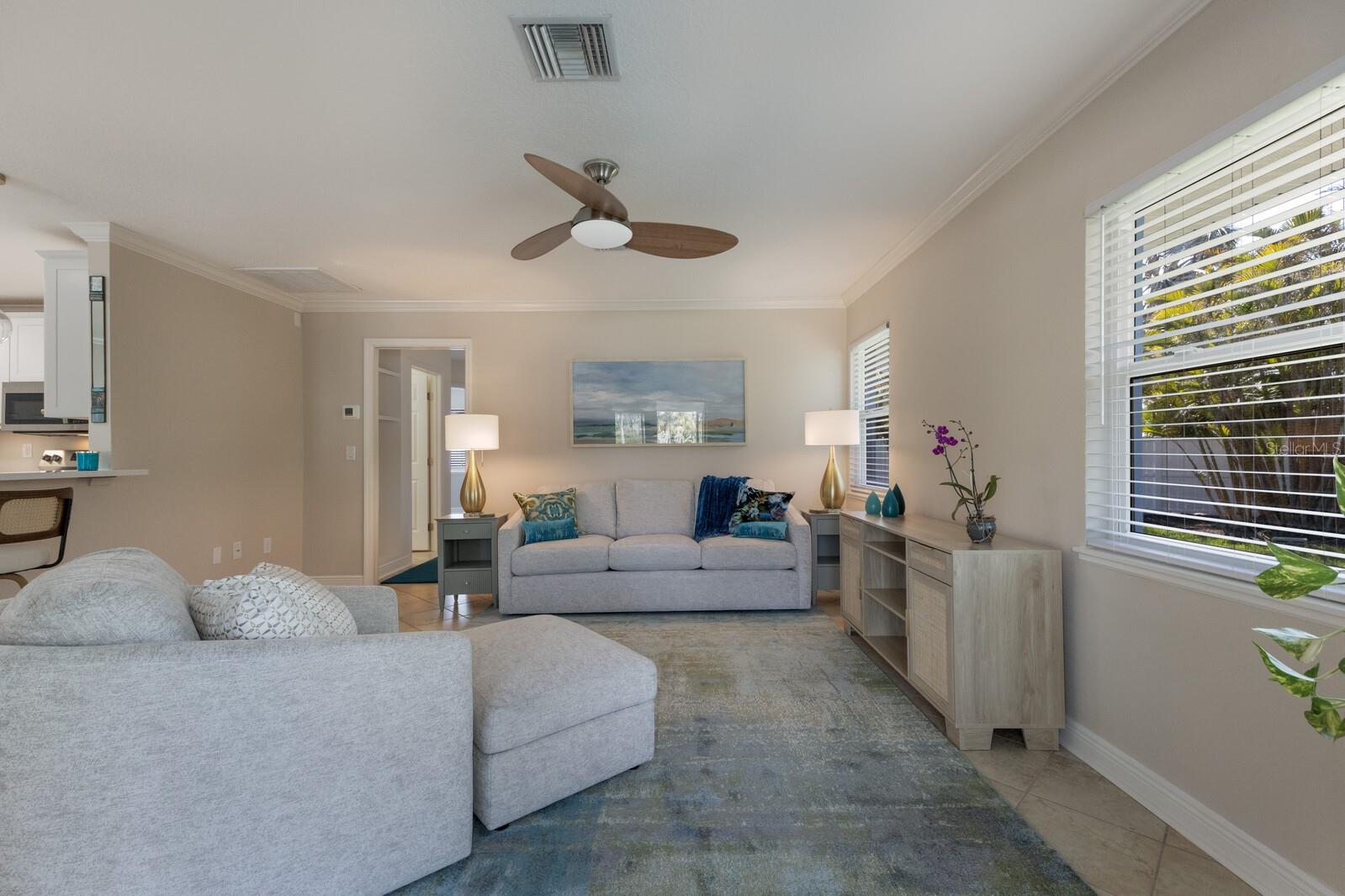 HOLMES BEACH 33RD UNIT - Residential