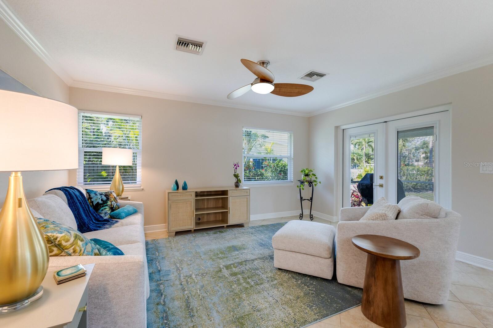 HOLMES BEACH 33RD UNIT - Residential