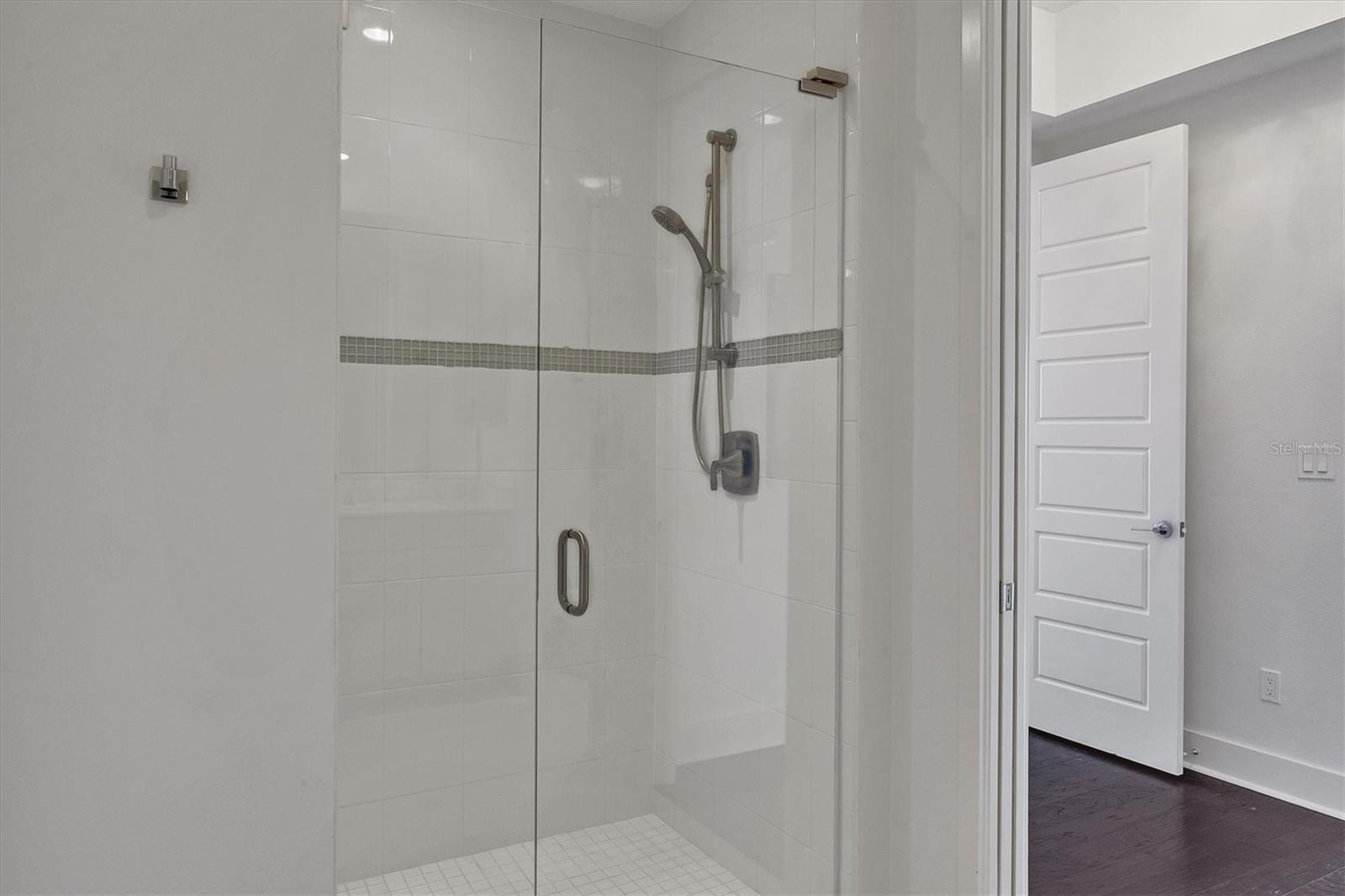 WATERFRONT AT MAIN STREET PH 1 - Residential