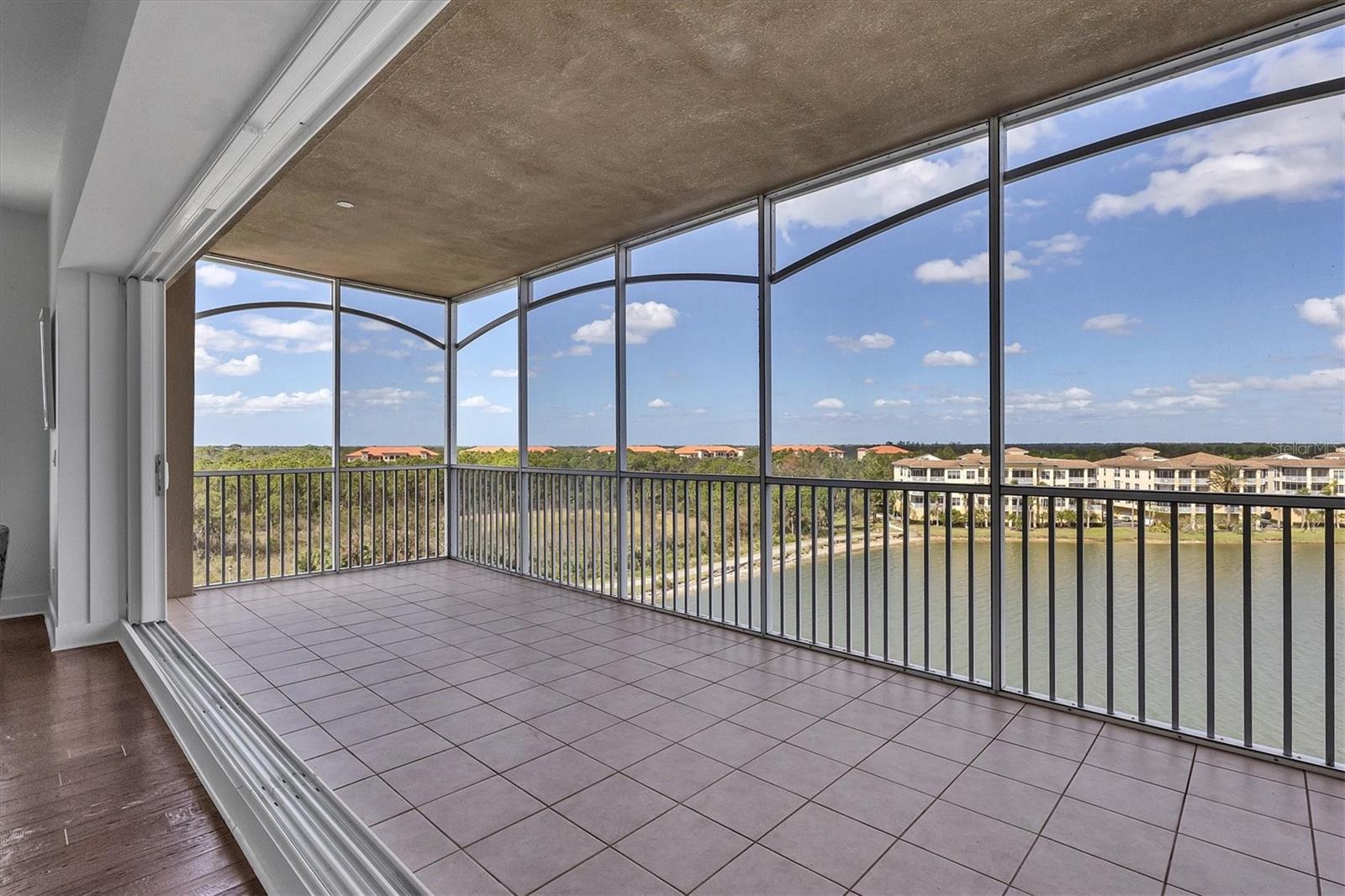 WATERFRONT AT MAIN STREET PH 1 - Residential