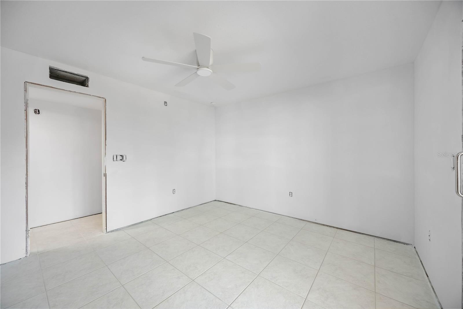 OCEAN SANDS - Residential