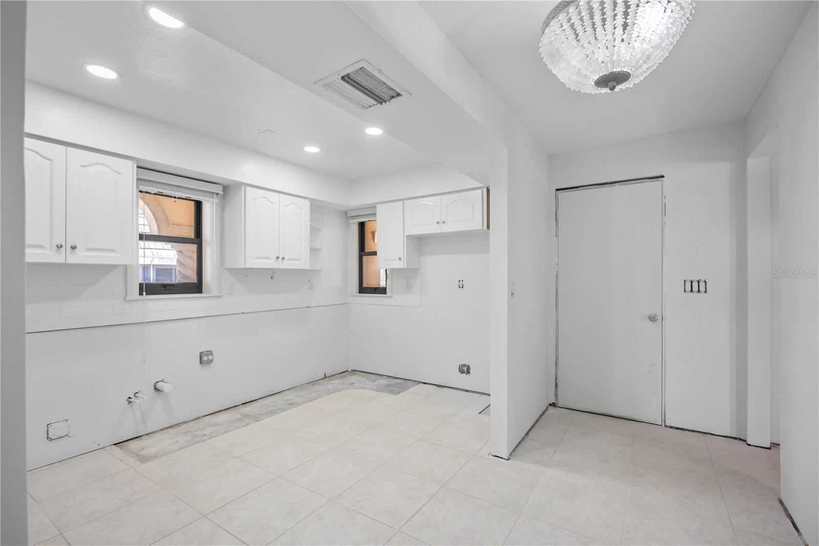 OCEAN SANDS - Residential