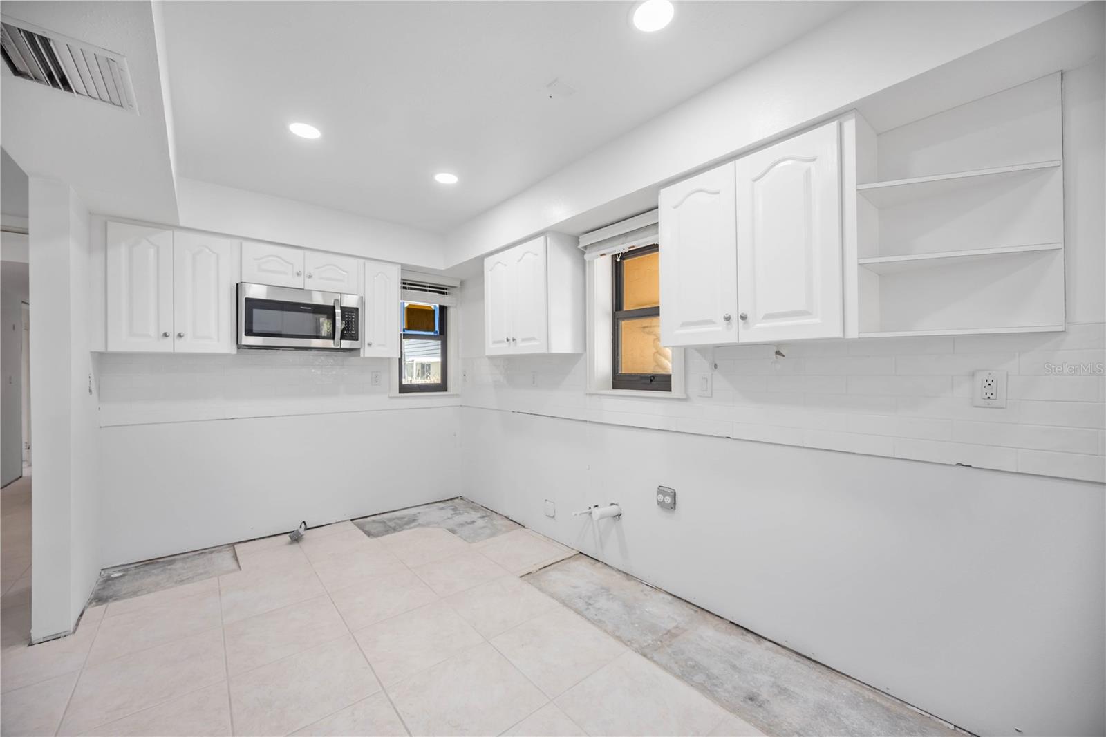 OCEAN SANDS - Residential