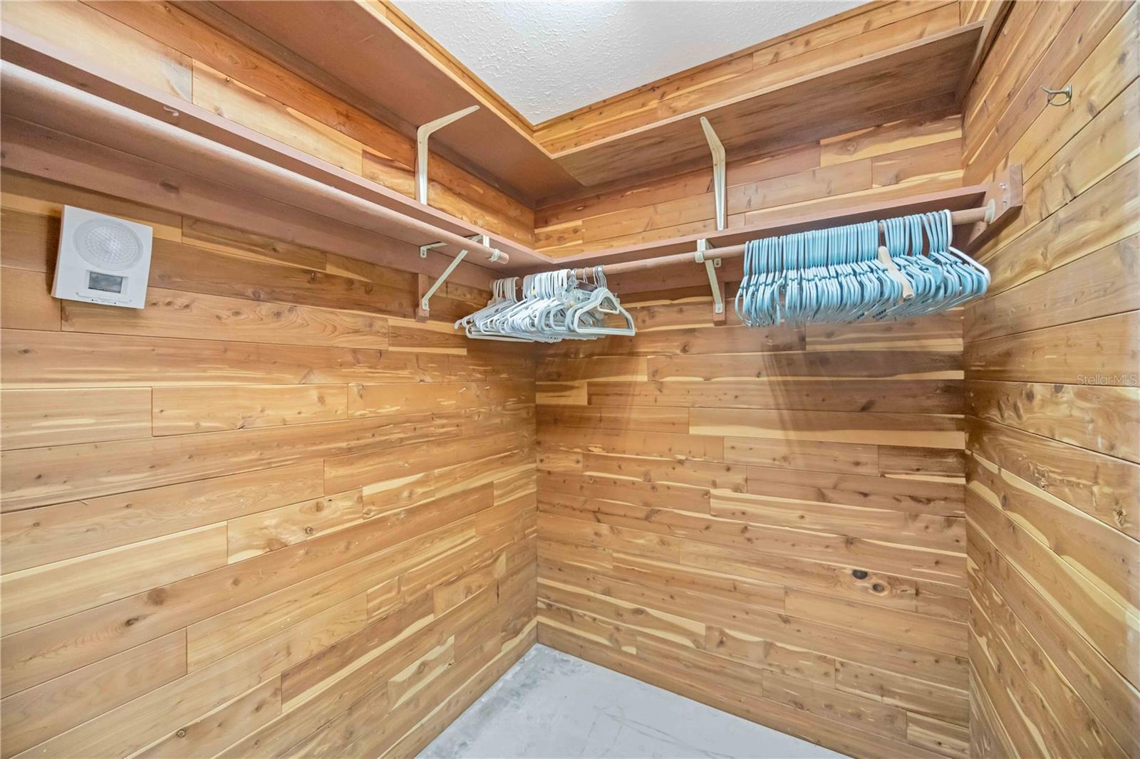 OCEAN SANDS - Residential