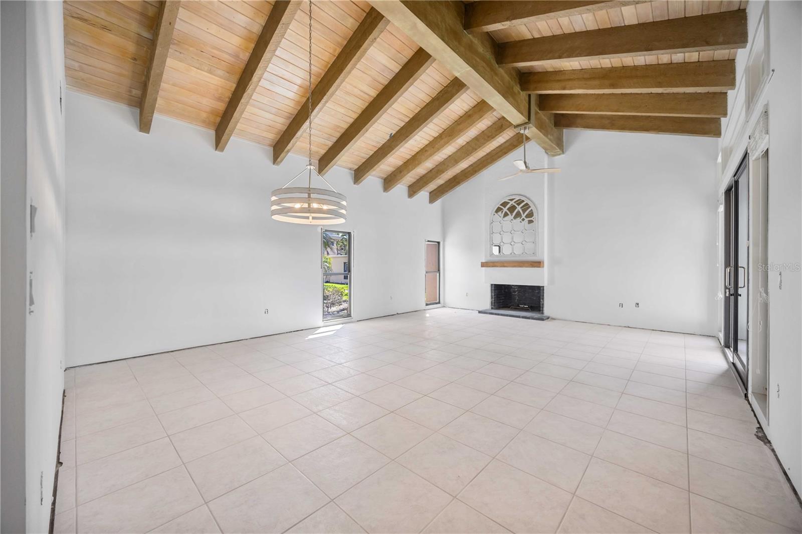 OCEAN SANDS - Residential