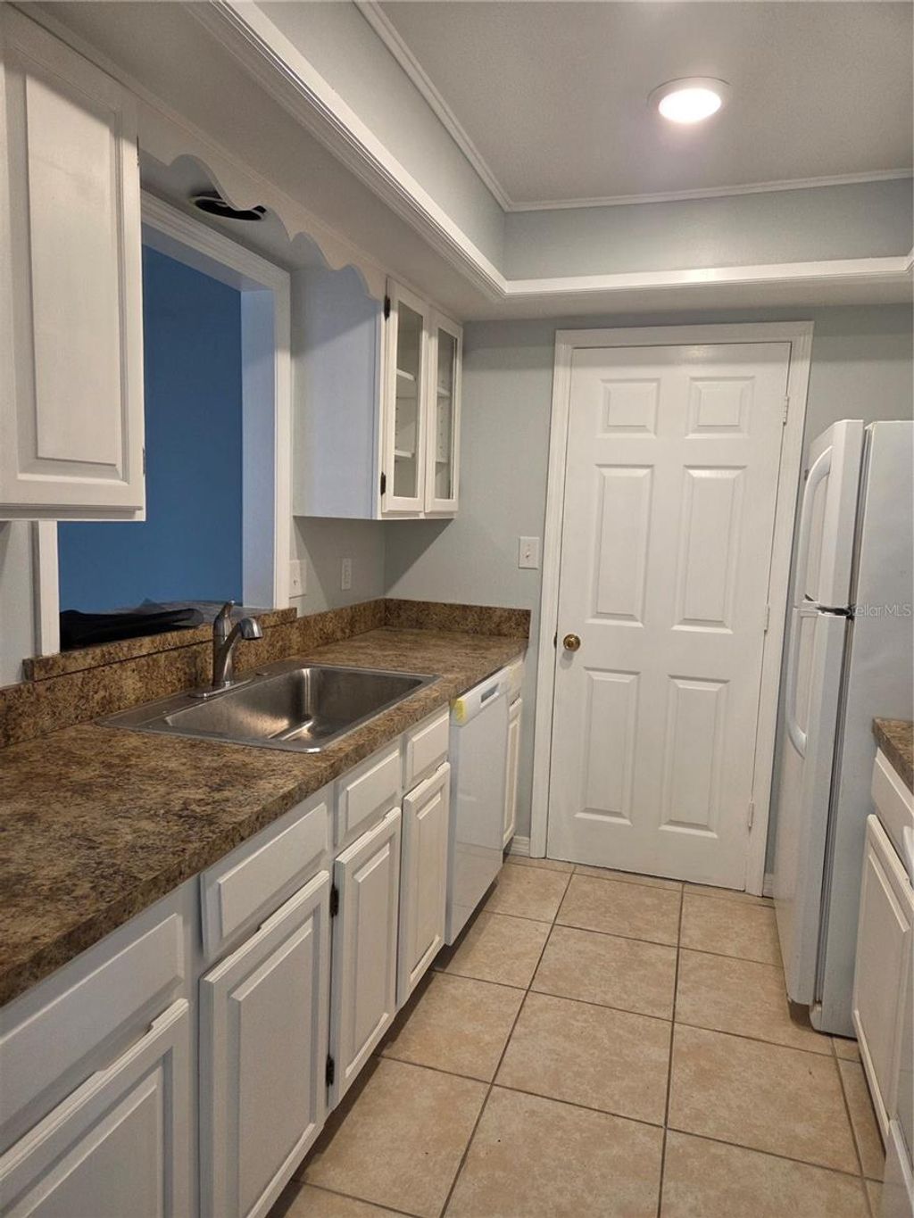 Photo of 743 E Alfred Street, Tavares, FL 32778 (MLS # G5108286)