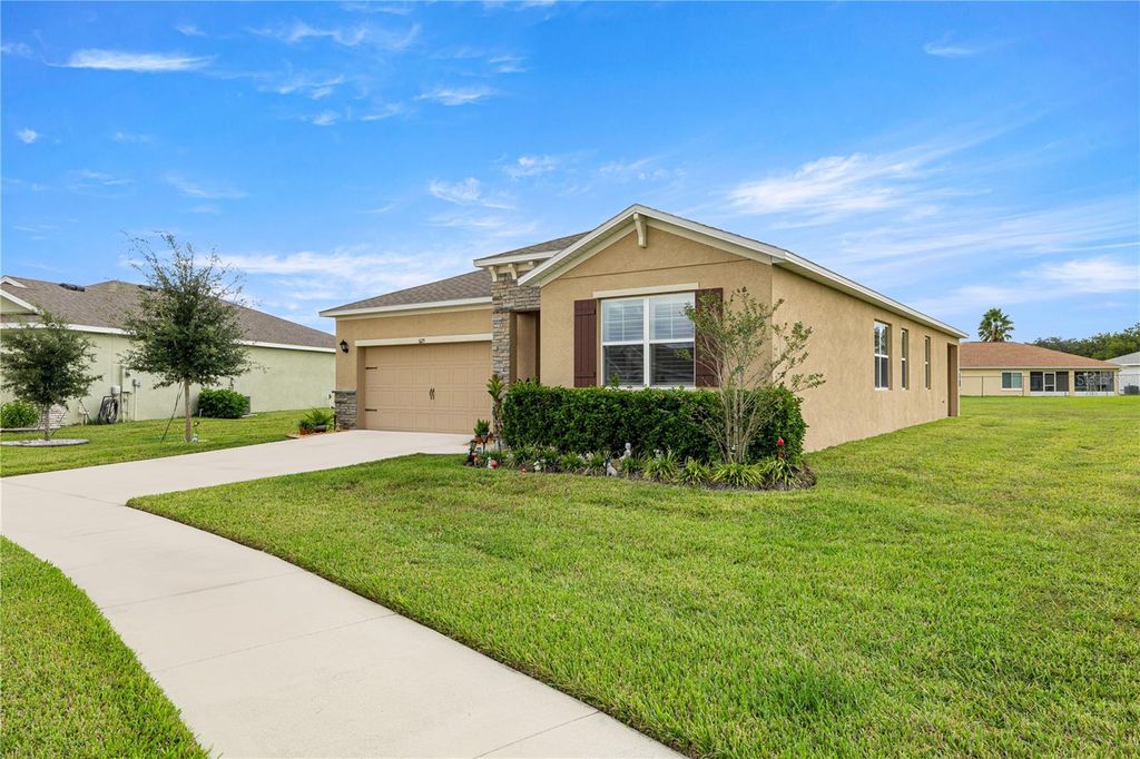 Photo of 6125 SW 88th Loop, Ocala, FL 34476 (MLS # O6350413)