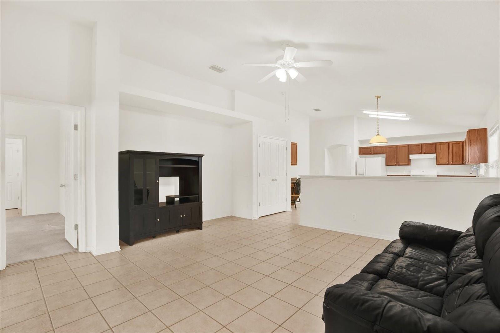 TRINITY WEST - Residential