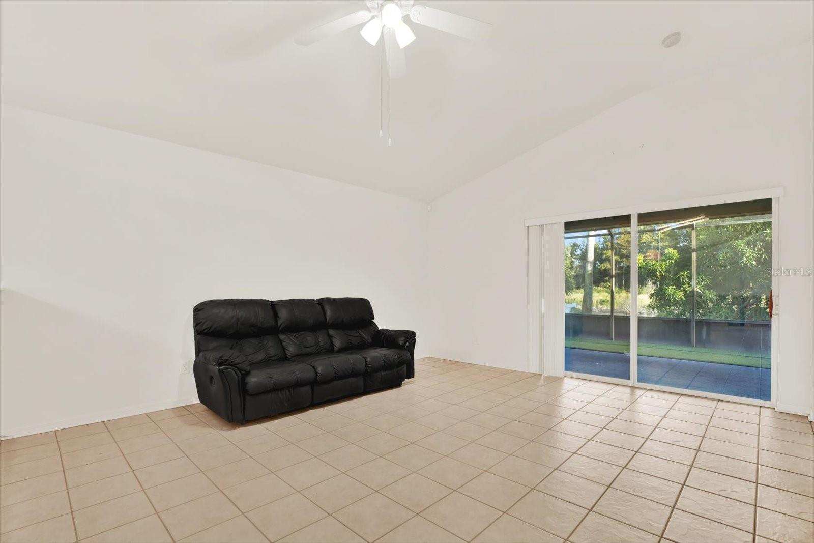 TRINITY WEST - Residential