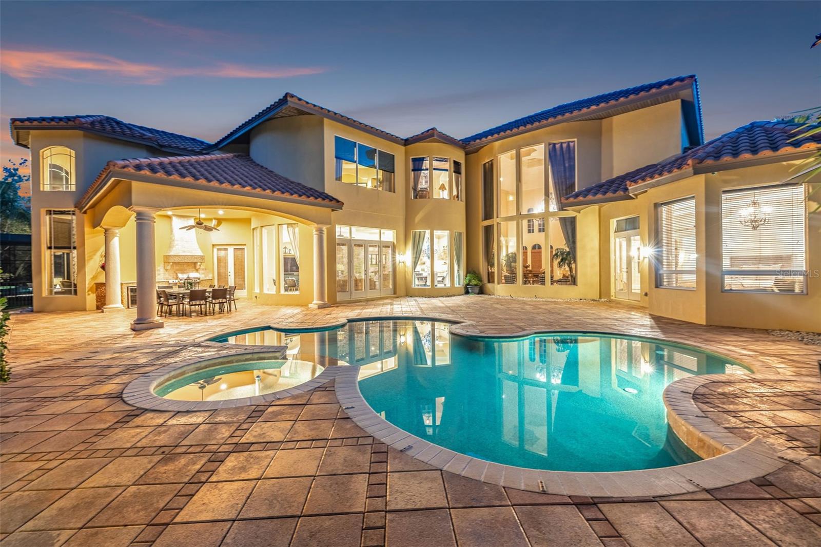 QUAIL LAKE - Residential