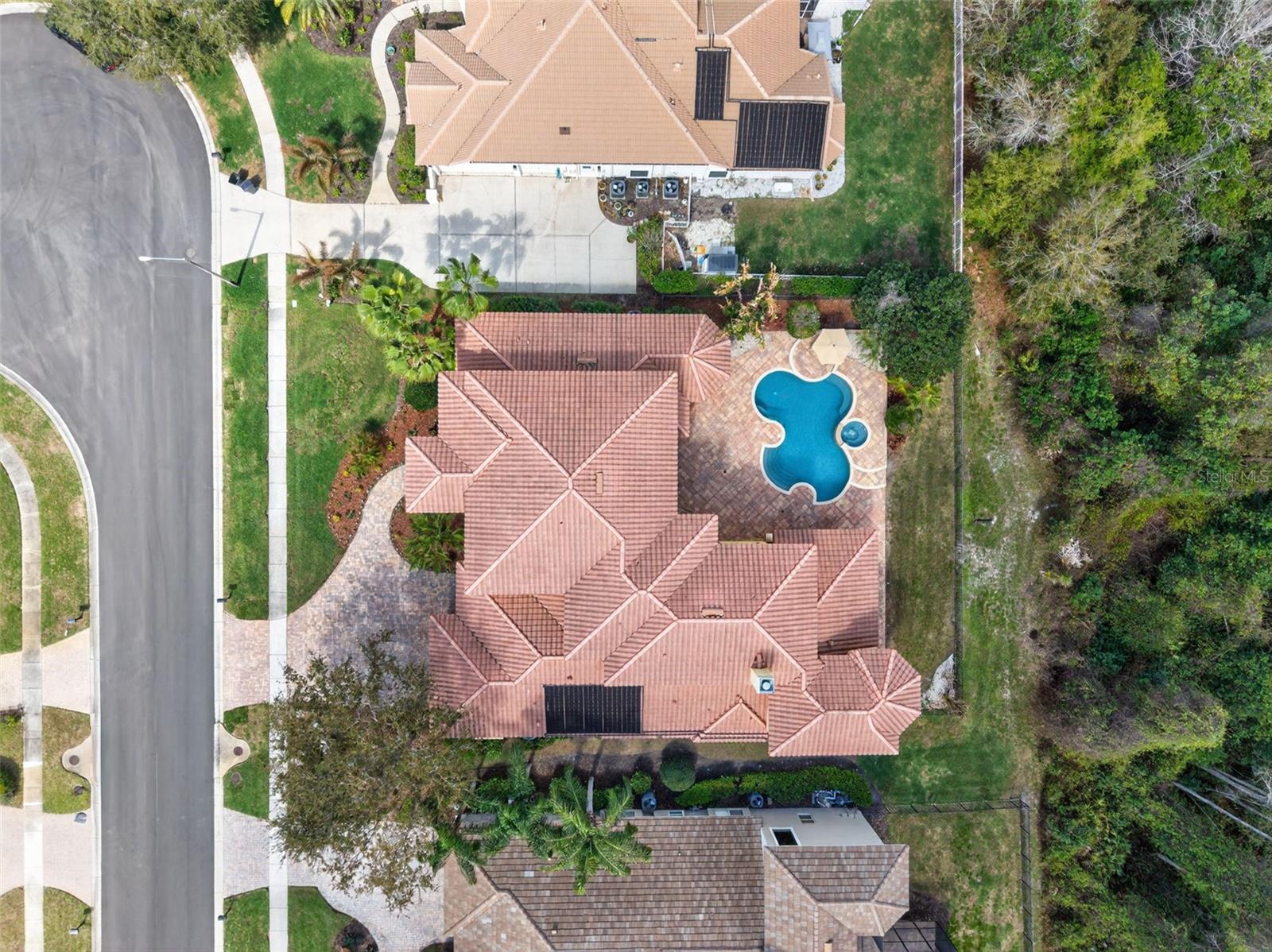 QUAIL LAKE - Residential