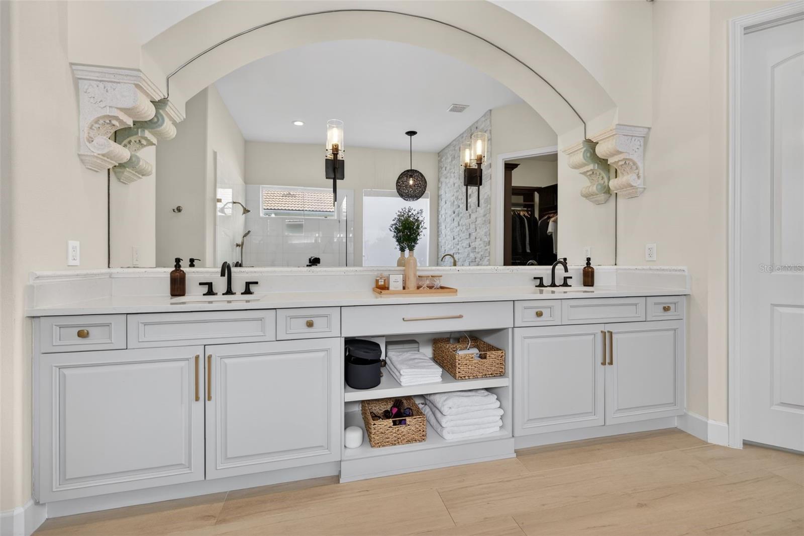 QUAIL LAKE - Residential