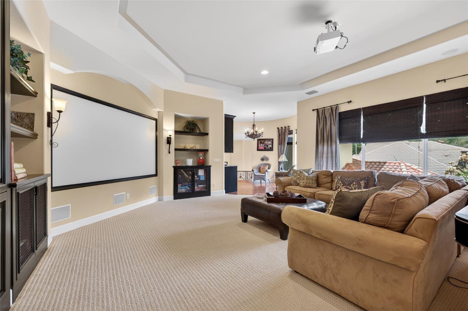 QUAIL LAKE - Residential