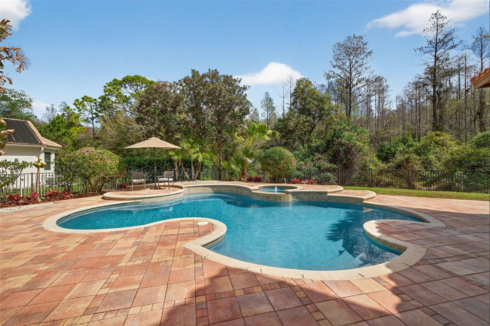 QUAIL LAKE - Residential