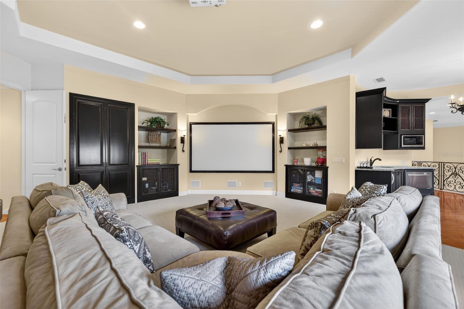 QUAIL LAKE - Residential