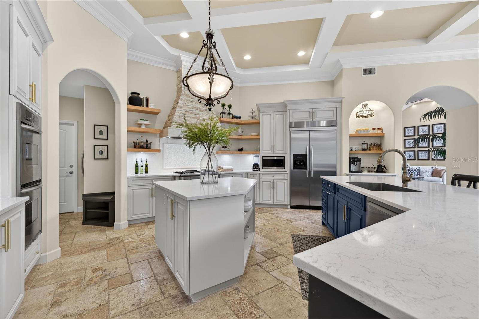 QUAIL LAKE - Residential