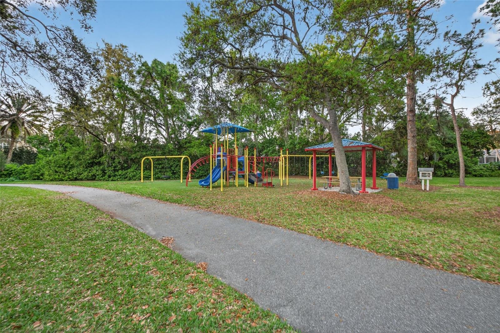 QUAIL LAKE - Residential