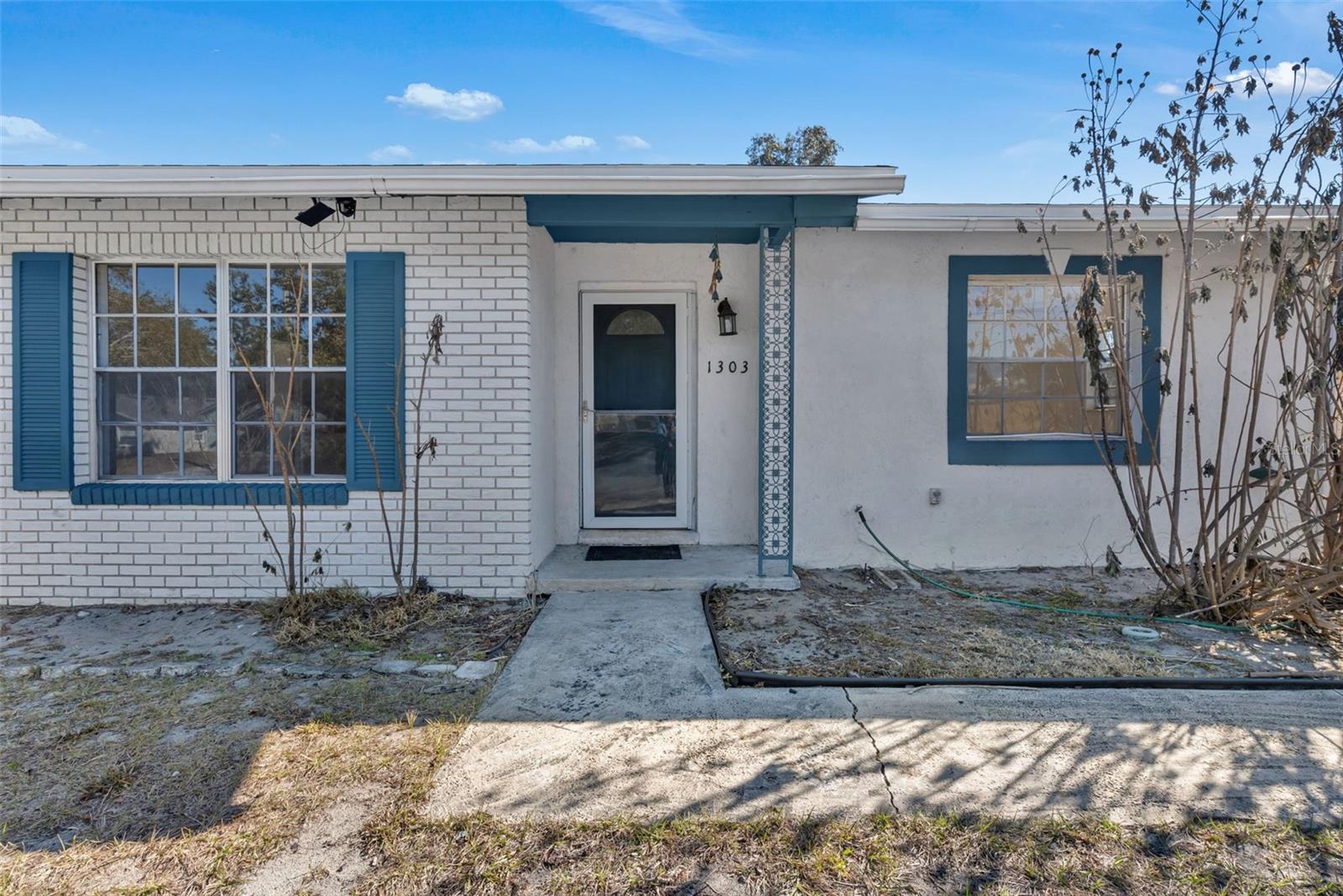 GLENN OAKS - Residential Lease