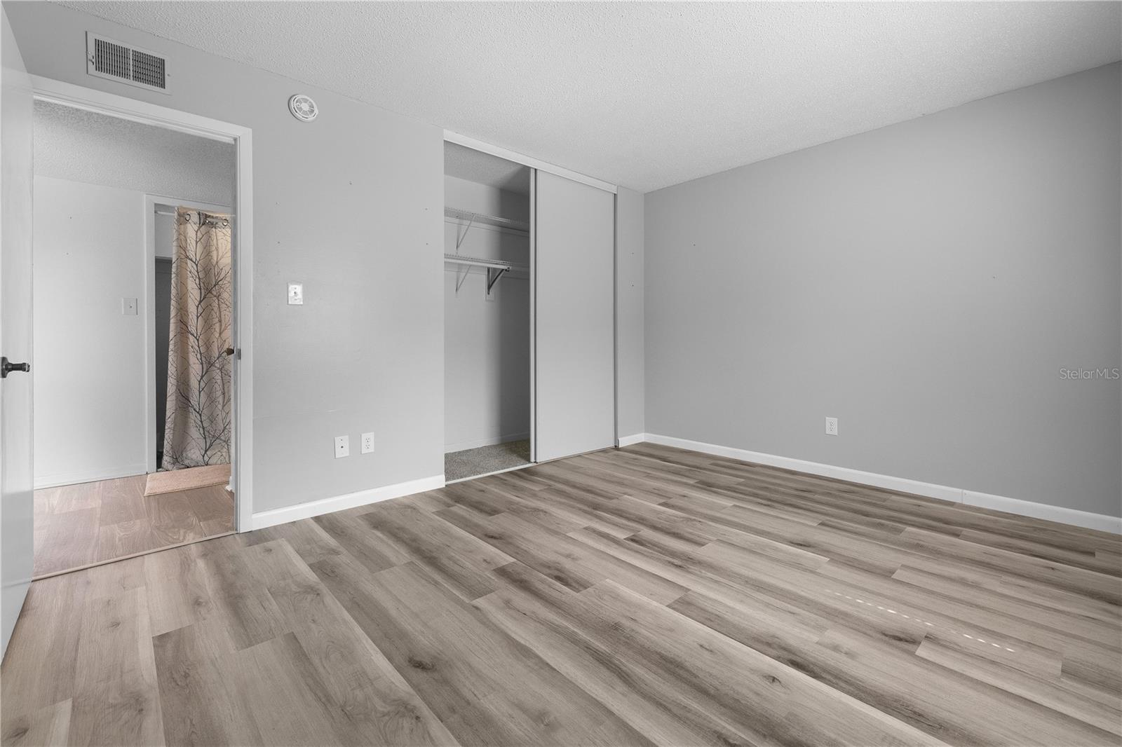 ESCONDIDO AT TOMOKA OAKS - Residential