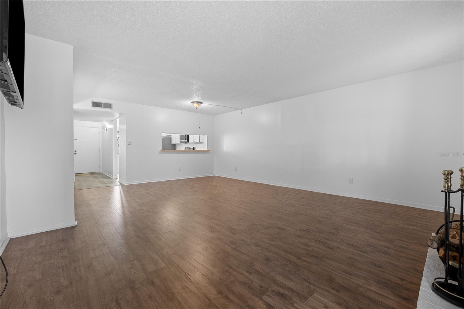 ESCONDIDO AT TOMOKA OAKS - Residential