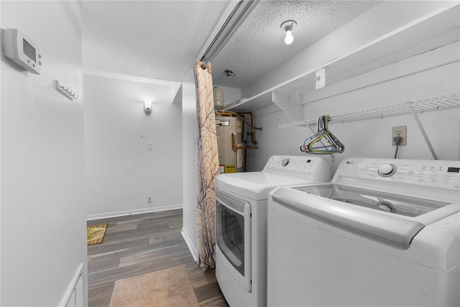 ESCONDIDO AT TOMOKA OAKS - Residential