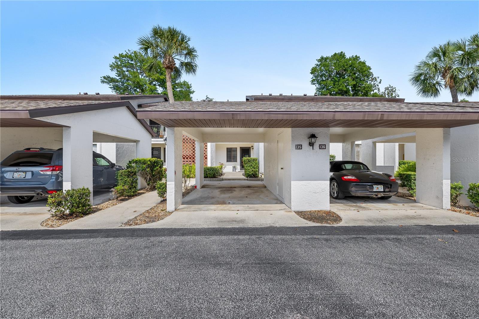 ESCONDIDO AT TOMOKA OAKS - Residential