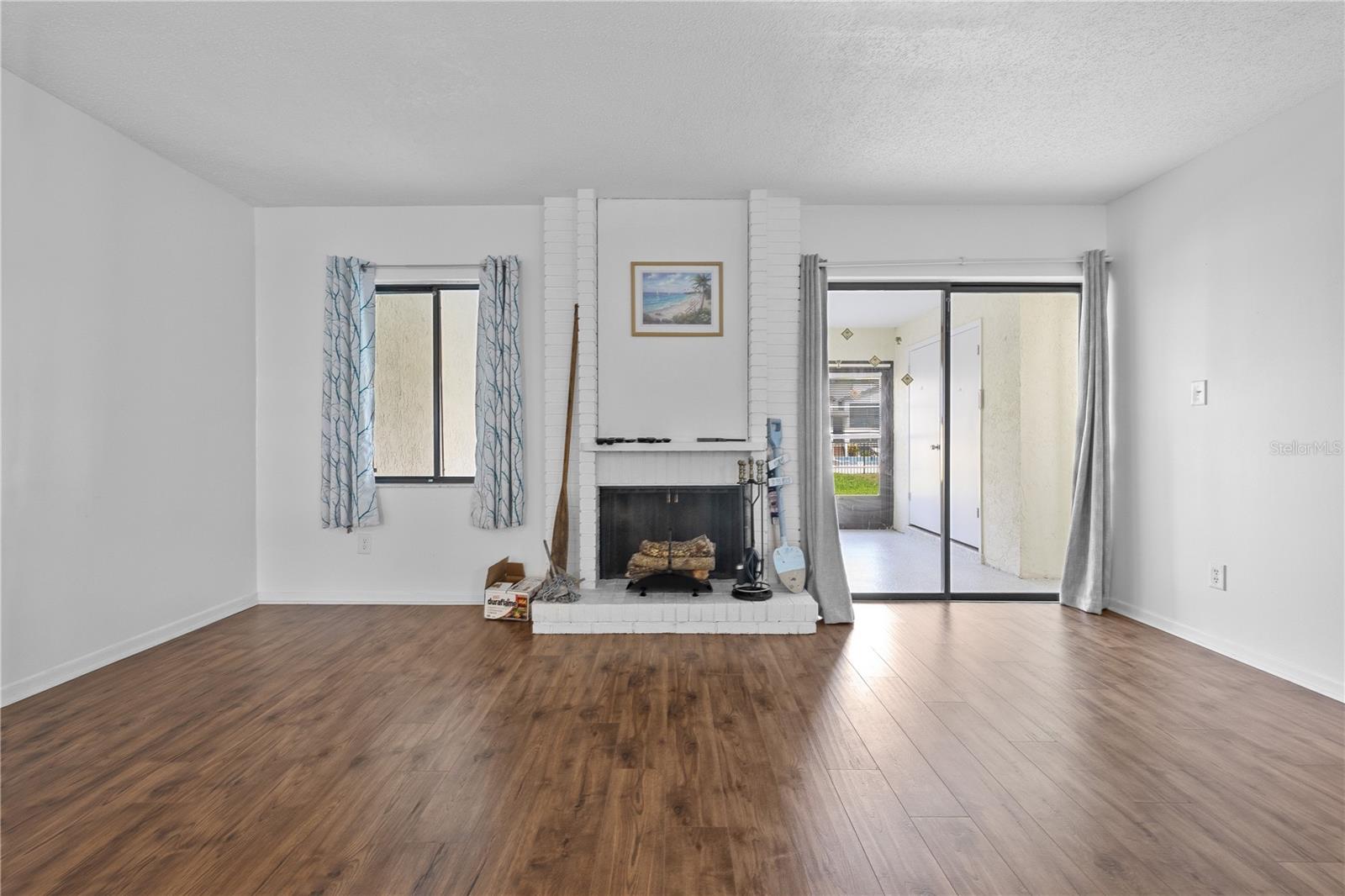 ESCONDIDO AT TOMOKA OAKS - Residential