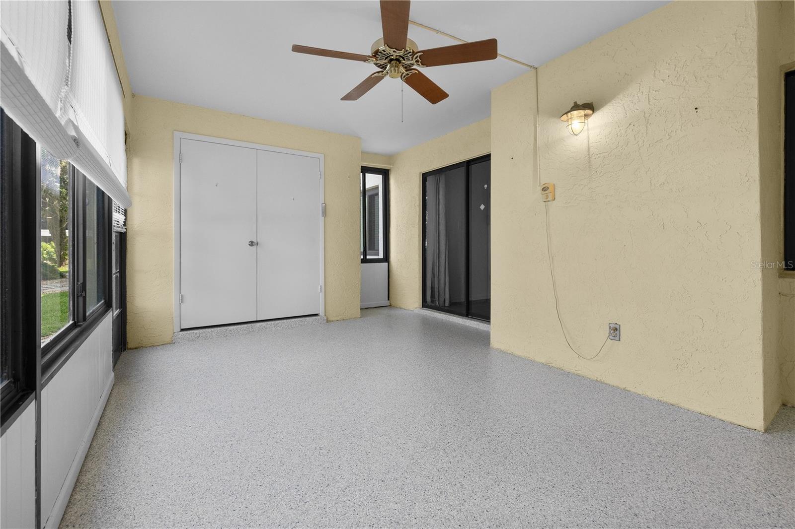 ESCONDIDO AT TOMOKA OAKS - Residential