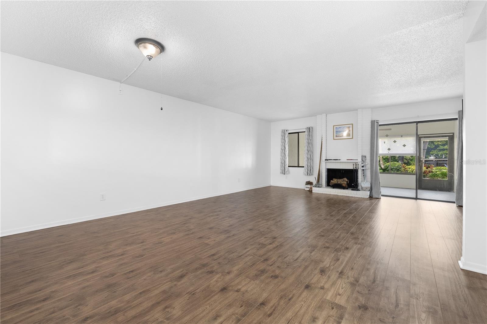 ESCONDIDO AT TOMOKA OAKS - Residential