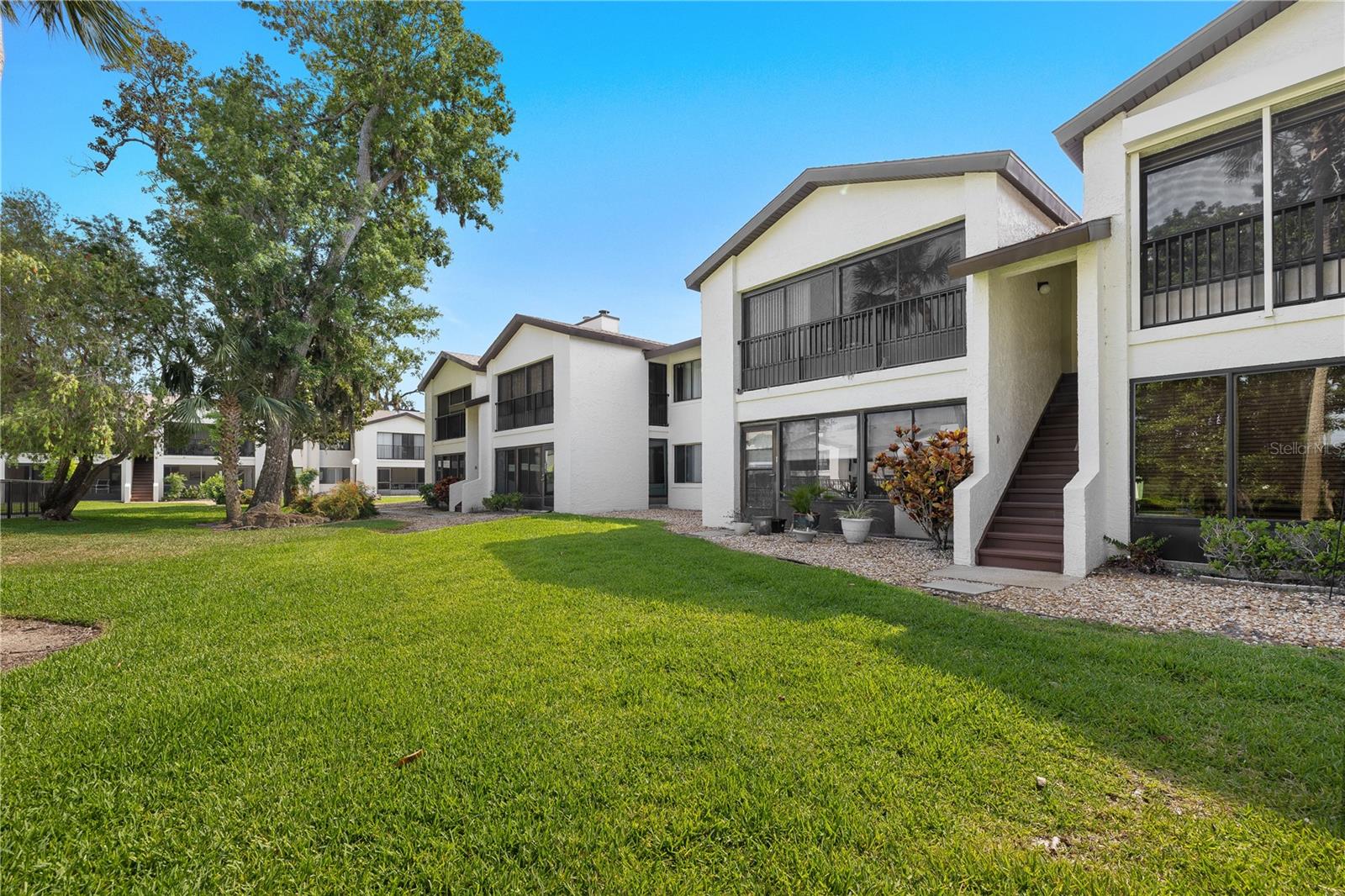 ESCONDIDO AT TOMOKA OAKS - Residential