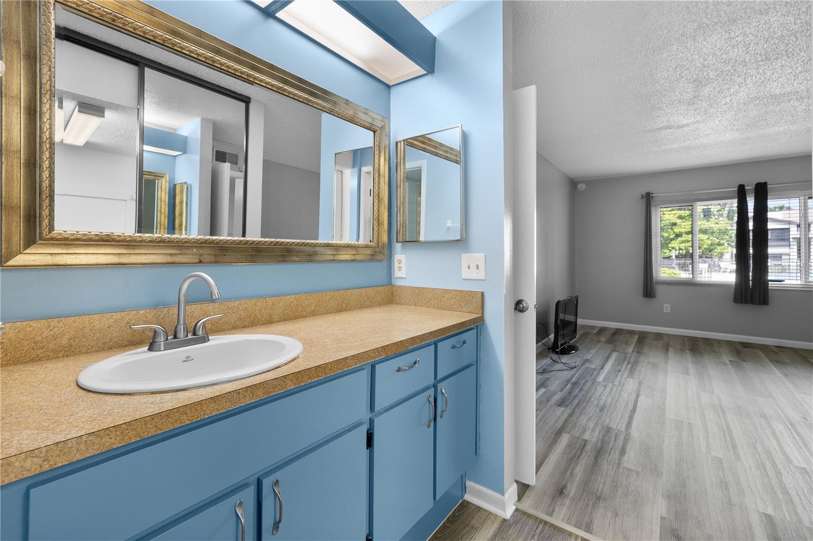 ESCONDIDO AT TOMOKA OAKS - Residential