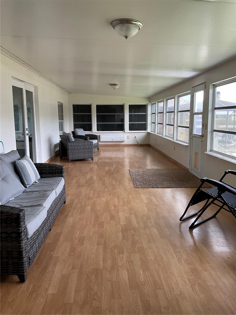 TAYLOR CRK ISLES SEC 03 - Residential