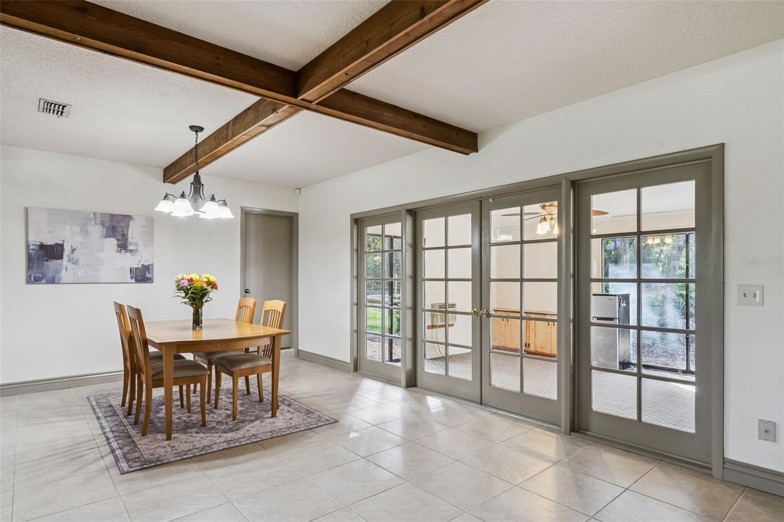 ROLLING HILLS AVALON ANNEX - Residential
