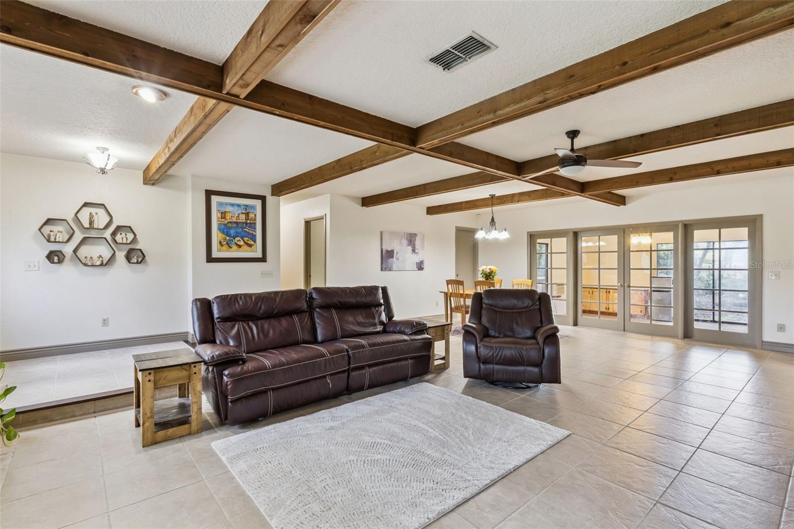 ROLLING HILLS AVALON ANNEX - Residential
