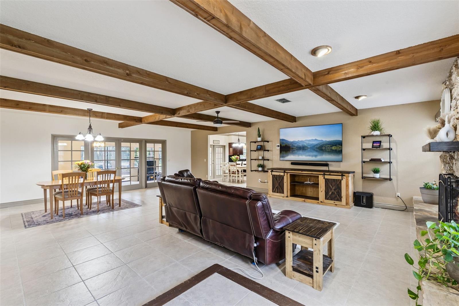 ROLLING HILLS AVALON ANNEX - Residential